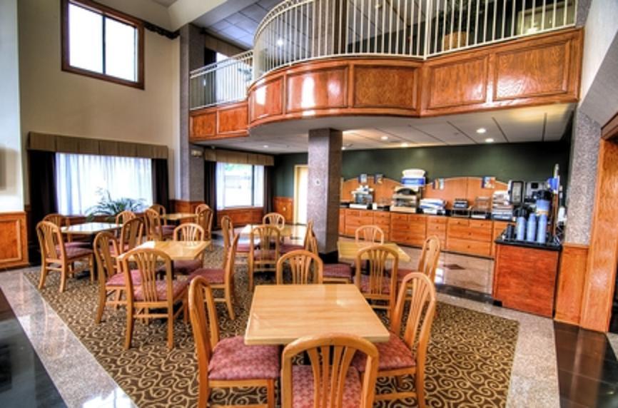 Baymont By Wyndham Houston Brookhollow Restaurant bilde