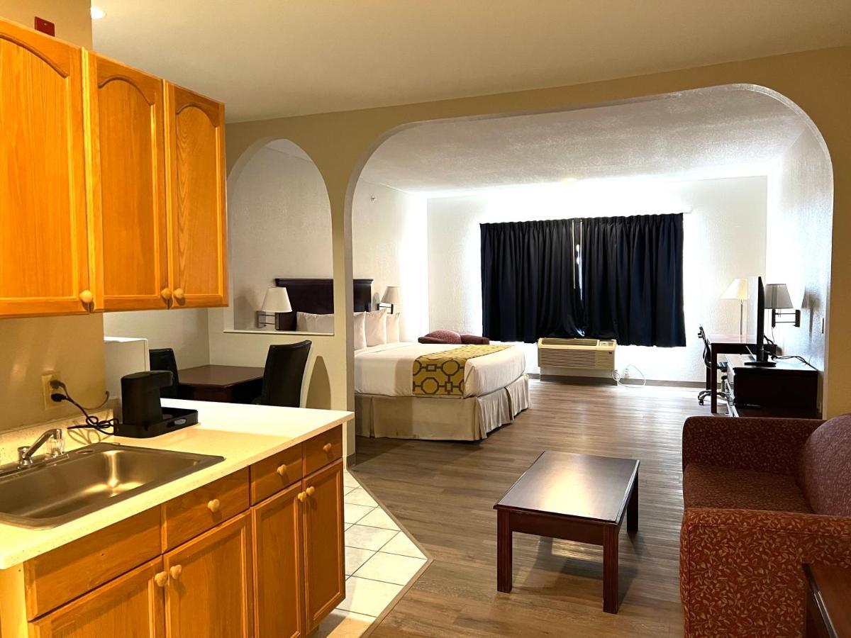 Baymont By Wyndham Houston Brookhollow Eksteriør bilde
