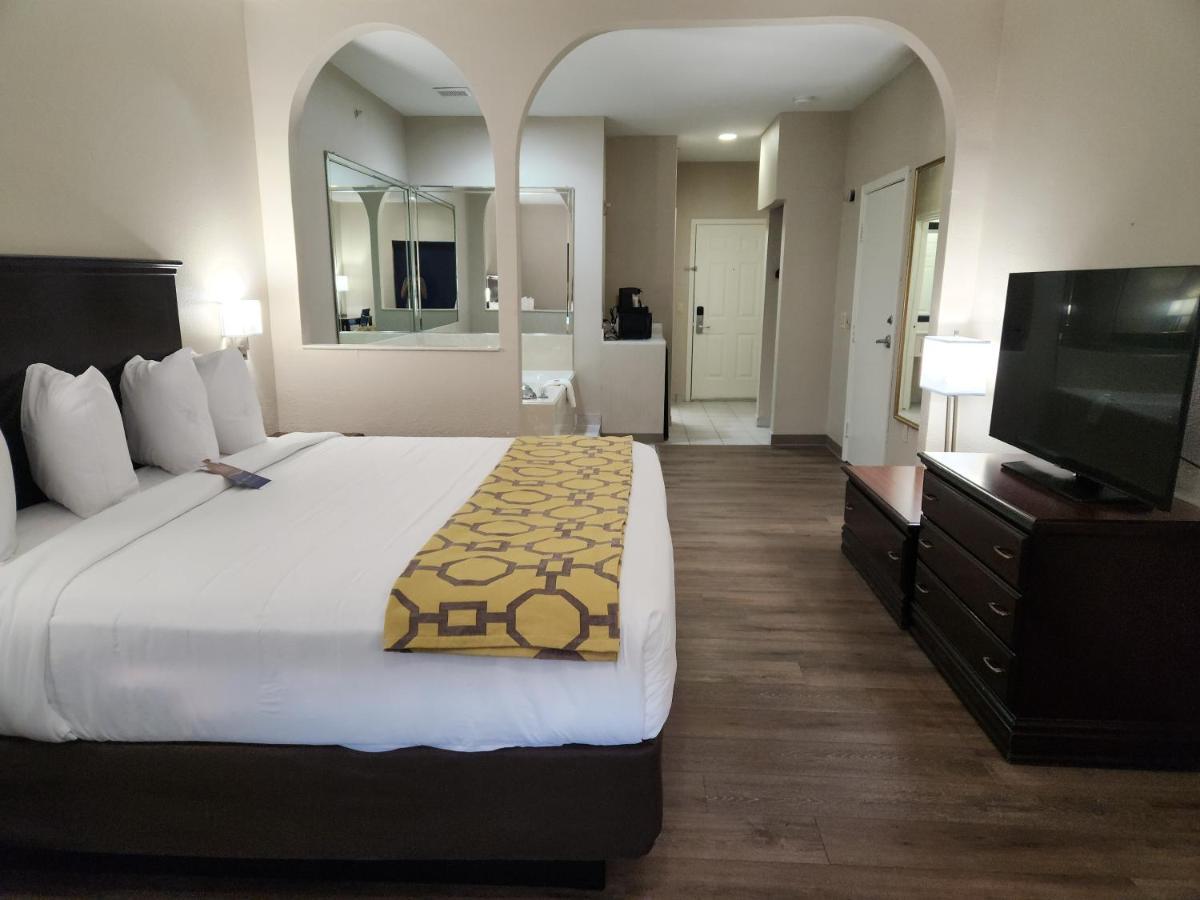 Baymont By Wyndham Houston Brookhollow Eksteriør bilde
