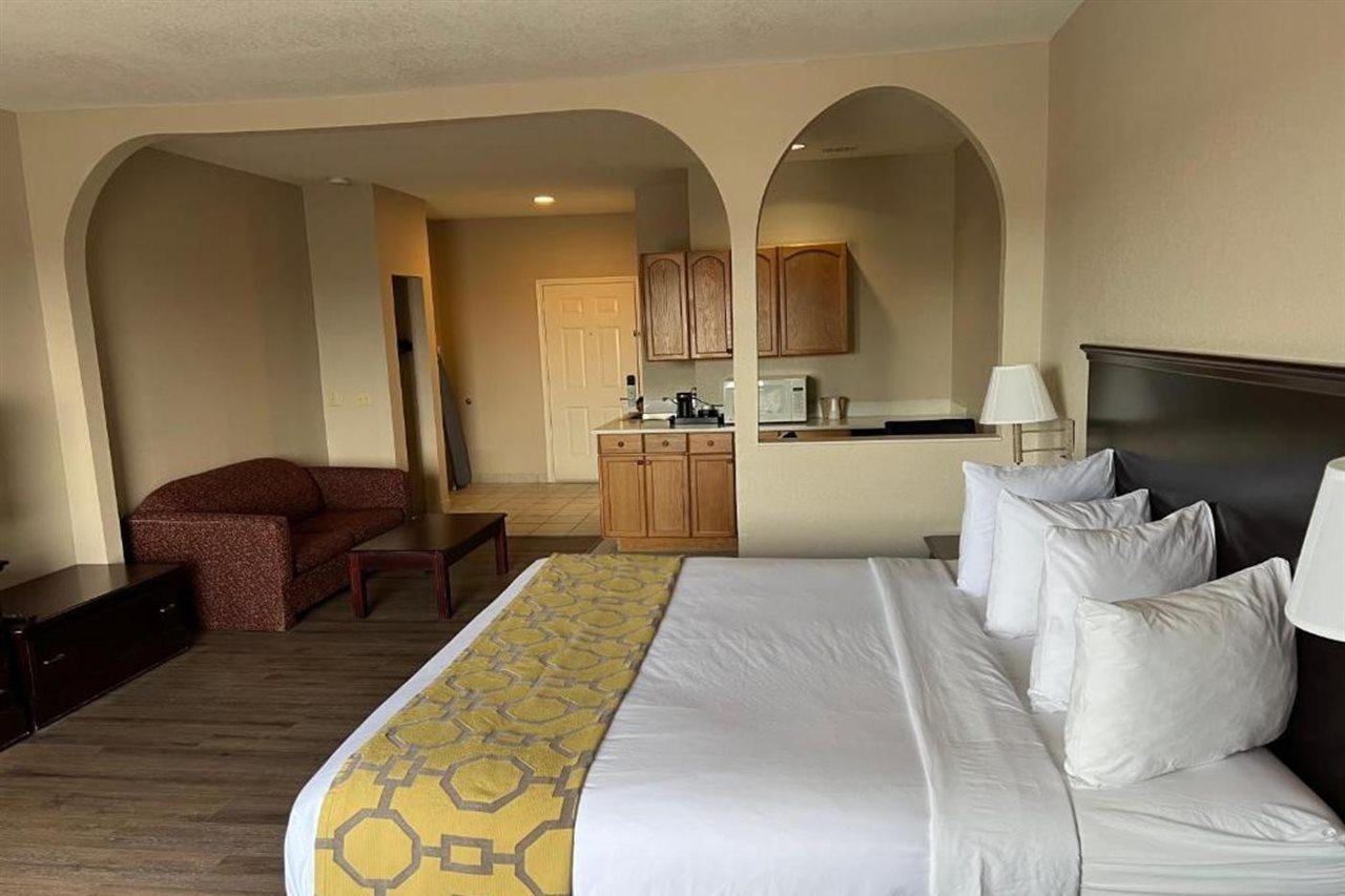 Baymont By Wyndham Houston Brookhollow Eksteriør bilde