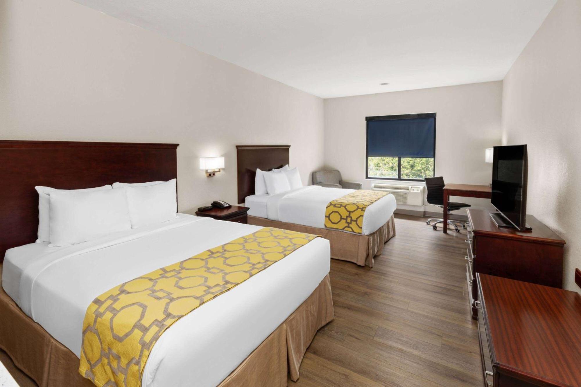 Baymont By Wyndham Houston Brookhollow Eksteriør bilde
